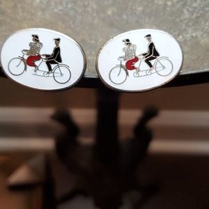 Vintage cufflinks white enamel.
